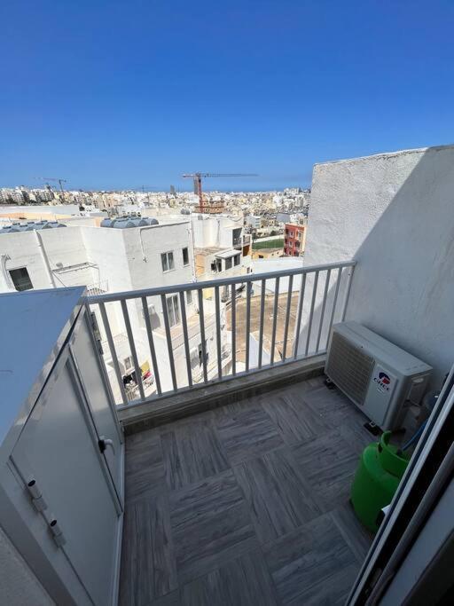 2 Bedroom Apartment In Msida, Malta Экстерьер фото